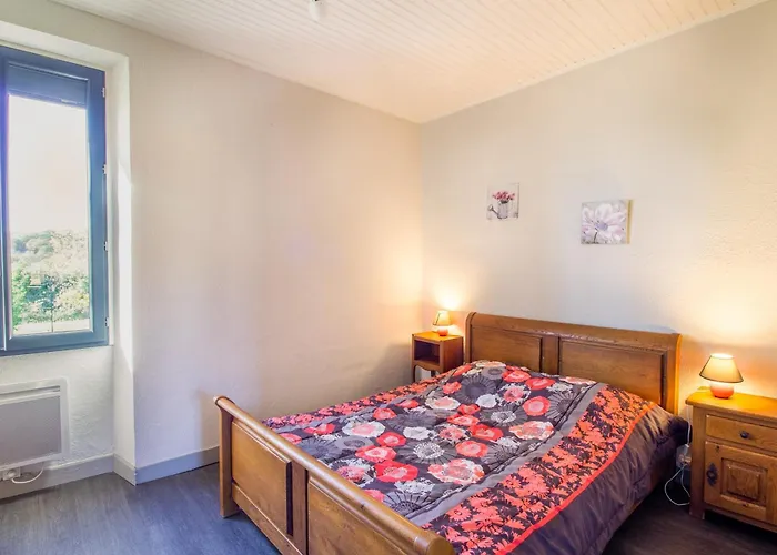 De L'ecole Groléjac